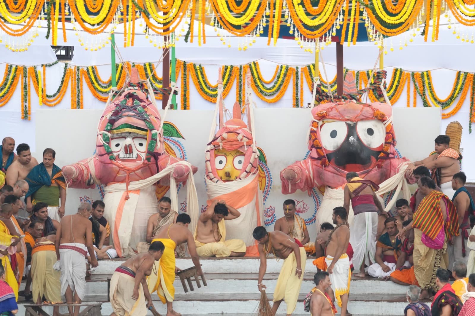 ଦେବସ୍ନାନ ପୂର୍ଣ୍ଣିମାରେ ଜନସମୁଦ୍ର ଶ୍ରୀକ୍ଷେତ୍ର