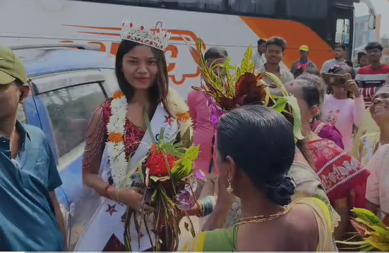 ଜନ୍ମମାଟିକୁ ଫେରିଲେ ‘ମିସ୍ ଟିନ୍ ଫରେଭର୍ ୟୁନିଭର୍ସ